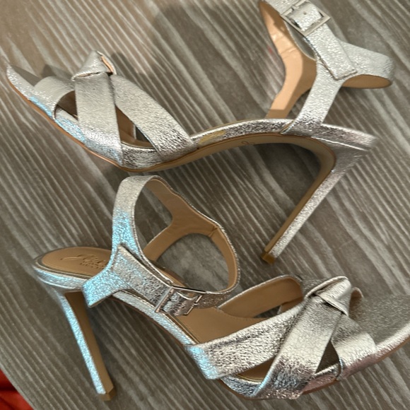 Jewel by Badgley Mischka Rhonda heels in Silver Textile Sz 9 - Picture 3 of 7